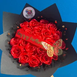 Ramo buchón de 20 rosas eternas 