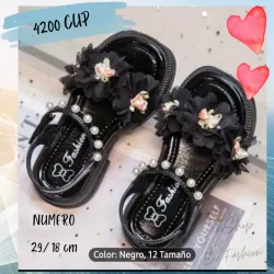 SANDALIA NIÑA	NEGRA FLORECITAS PERLAS 
