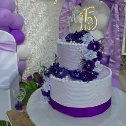 Pastel de 15 violeta