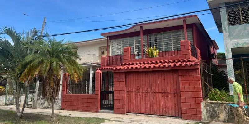 Biplanta en el Mónaco 