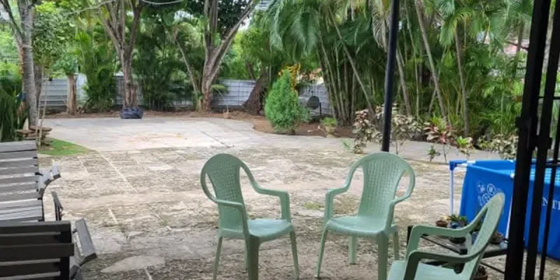 Biplanta en Miramar cerca del hospital Cira García