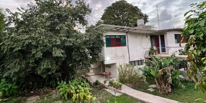 Casa con terreno en Atabey