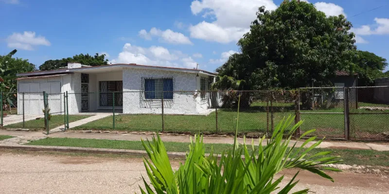 Casa en Fontanar con gran terreno 