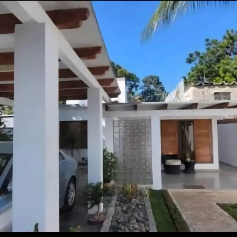 Casa en playa santa fe ( se escucha propuestas de negocios)