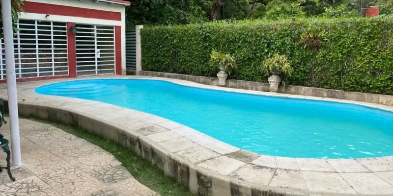 Casa en siboney ( 5ta Avenida)