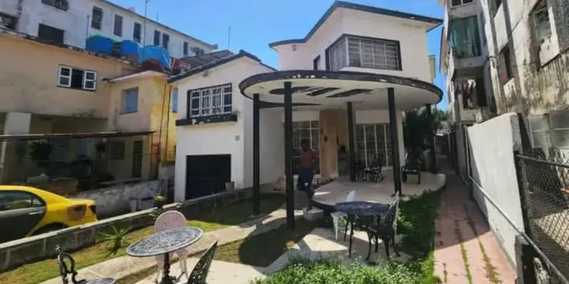 Se vende propiedad en nuevo vedado 
