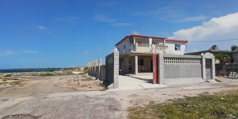 Venta de casa en cojimar ( se vendo en 40 arriba)