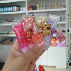 Gloss con charm