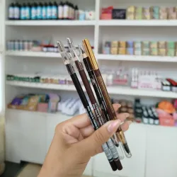 Lápiz para cejas y ojos