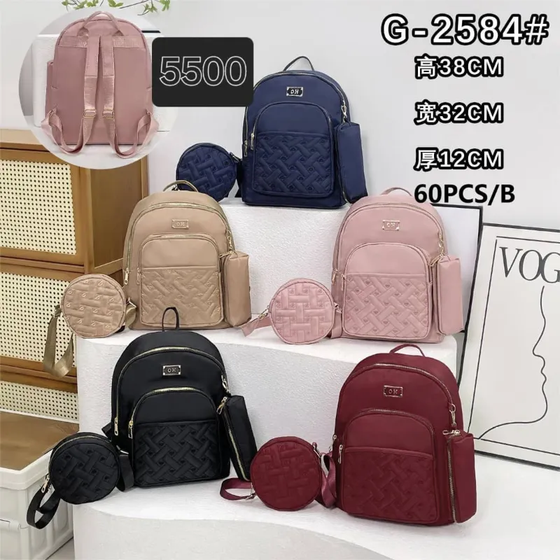 🎒