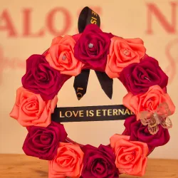 Corona de rosas eternas 🕊