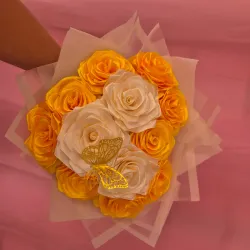 Ramo corazon amarillo