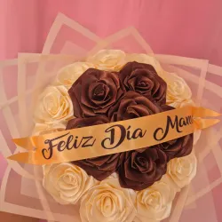 Ramo de rosas carmelita