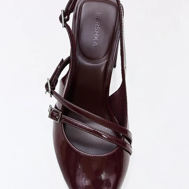 Zapato tacón cuadrado Bershka