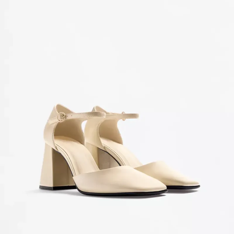 Zapatos tacón Lefties