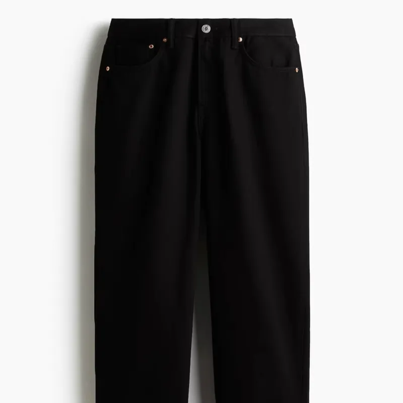Pantalón recto negro