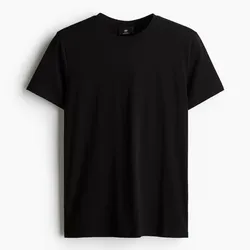 Pullover negro ajustado