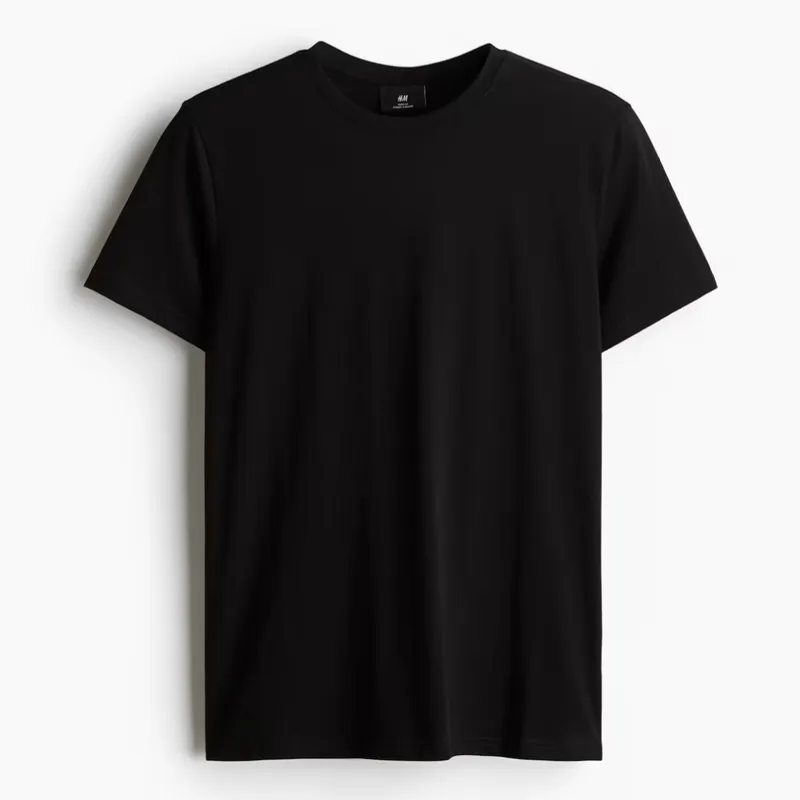 Pullover negro ajustado