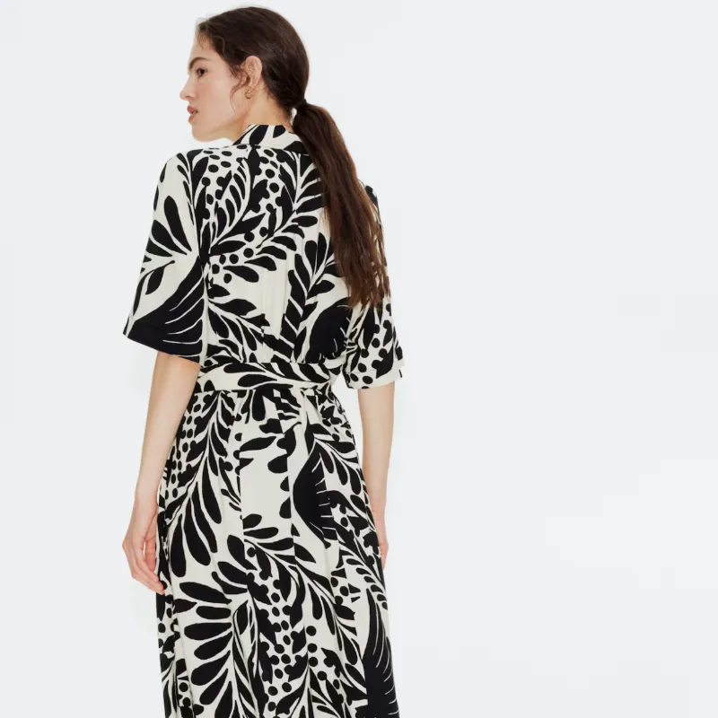 Vestido blanco y negro