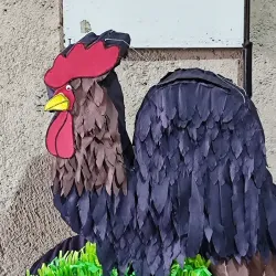 Piñata en forma de Gallo