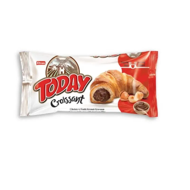 Croissant relleno de crema de chocolate 