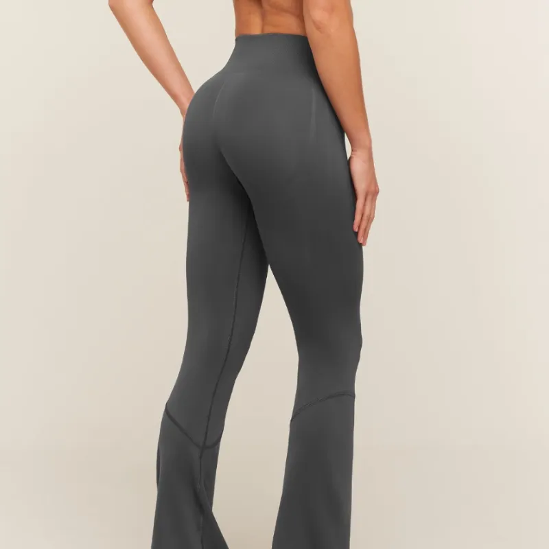 Everyday Seamless Flared Leggings Gris / M