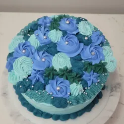 Cake Tres leches con crema de mantequilla 