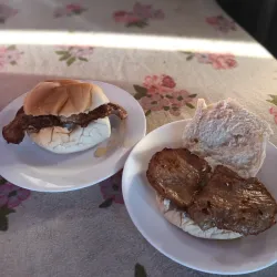 Pan con Bistec
