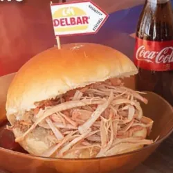 Pan con lechón LY