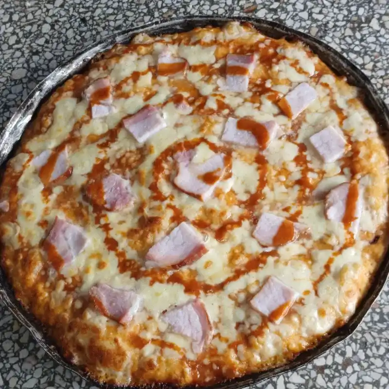 Pizza familiar Redonda de Lomo ahumado 