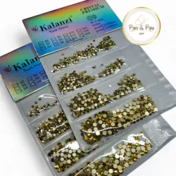 Cartera de piedras mixtas doradas