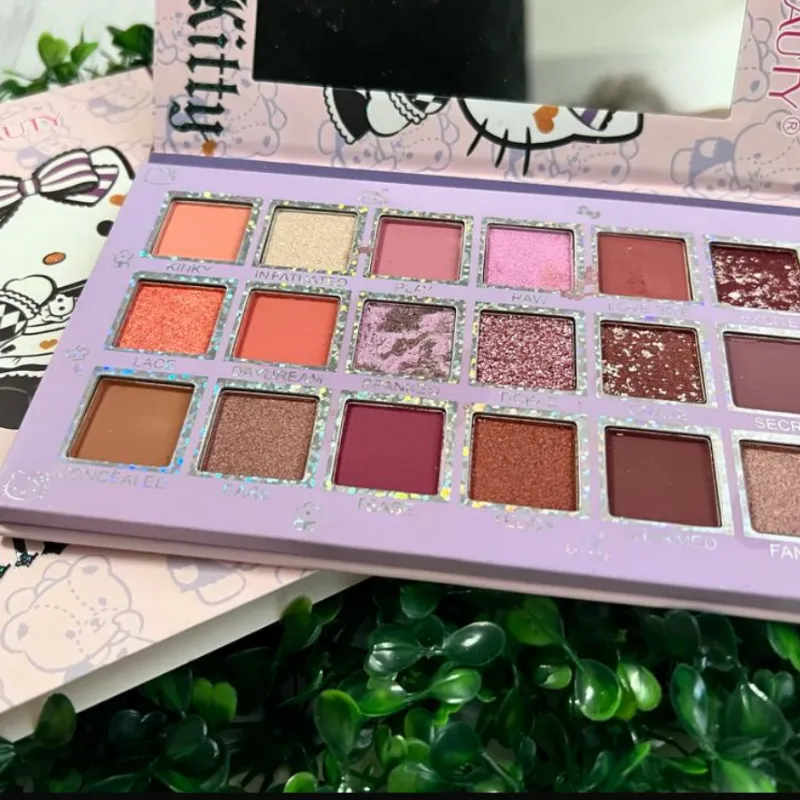 Paleta de maquillaje kitty