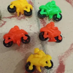 Motos