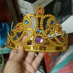 Corona dorada