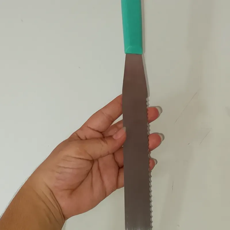 Cuchillo dentado