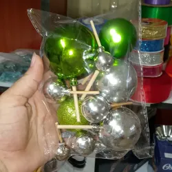 Esferas plásticas | verde+plata