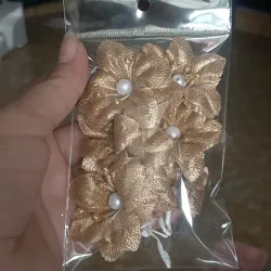 Estuche de 6 flores doradas escarchada