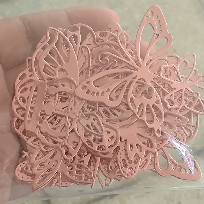 Estuche mariposa metalizada rosa claro 27x