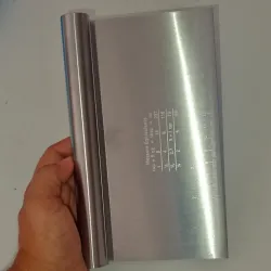 Raspa metálica milimetrada 20cm