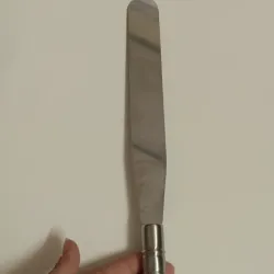 Espátula metálica recta cabo metal