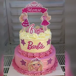 CAKE TEMÁTICO DE BARBIE - CHOCOLATE