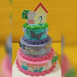 CAKE TEMÁTICO DE PEPPA PIG DE 3 PISOS