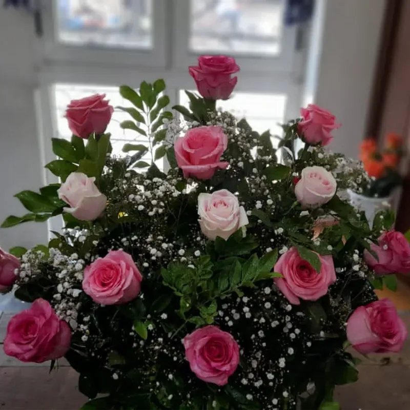 Arreglo de 14 flores 