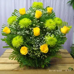Arreglo de 15 flores 