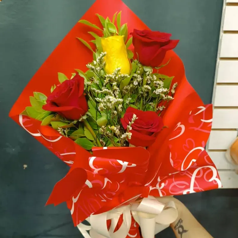 Ramo de 4 flores 