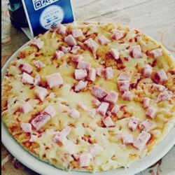 Pizza +Queso Gouda +Jamón Viking