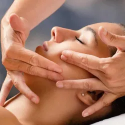 💆‍♀️ Masaje Facial – Relajación y belleza en un solo paso