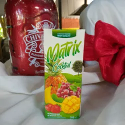 Jugo de caja " sabor mango "