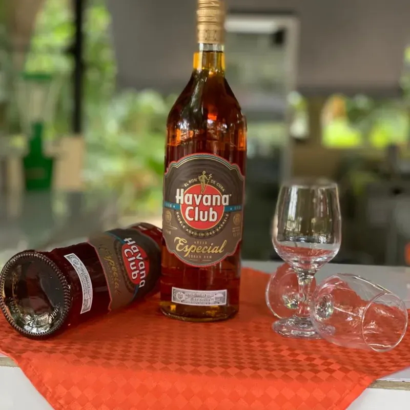 Ron Havana Club Añejo Especial 