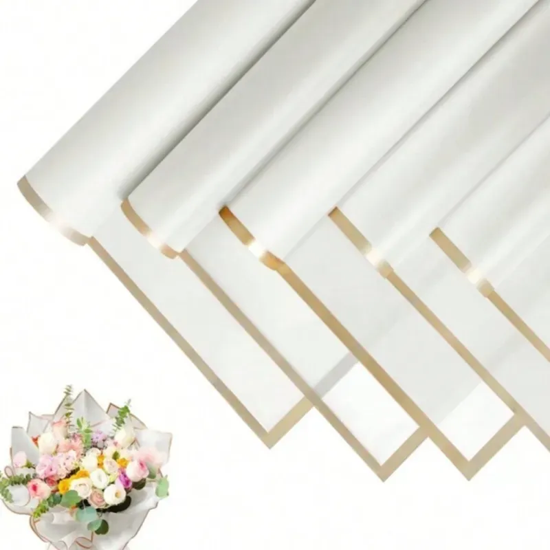 Papel blanco y dorado